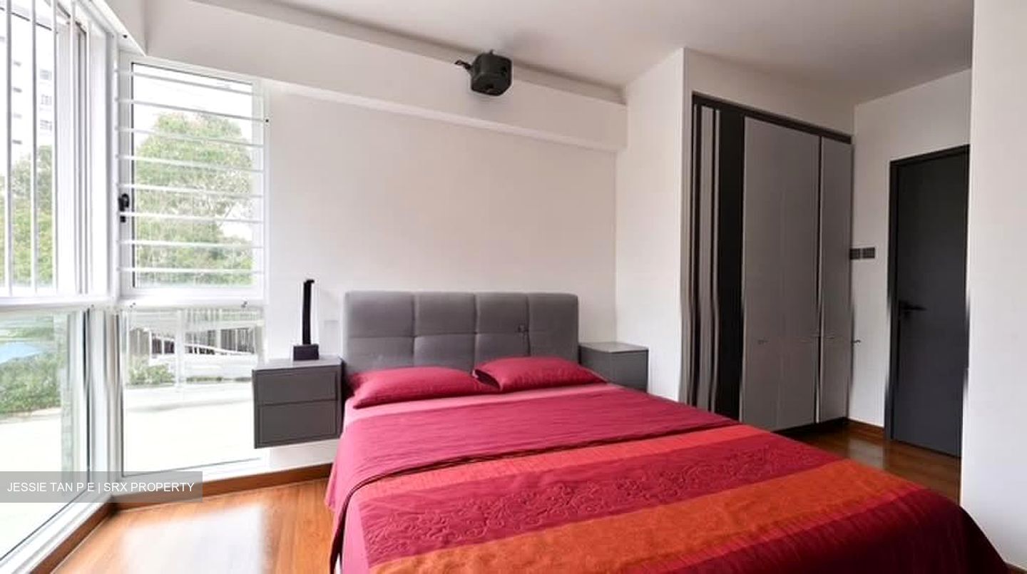 The Esparis (D18), Condominium #572147711